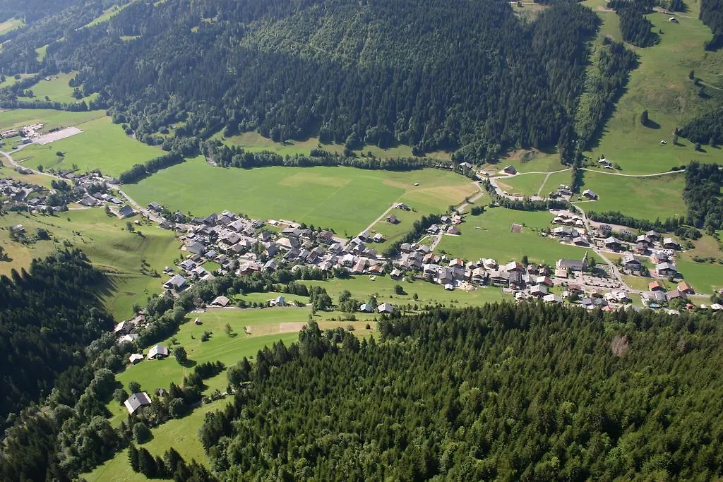 Chambres D'Hotes L'Escalade La Chapelle-d'Abondance Bed & Breakfast